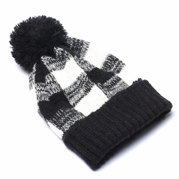 TRENDY Black & White Buffalo Check Pom Winter Hat Beanie - Picture 3 of 4